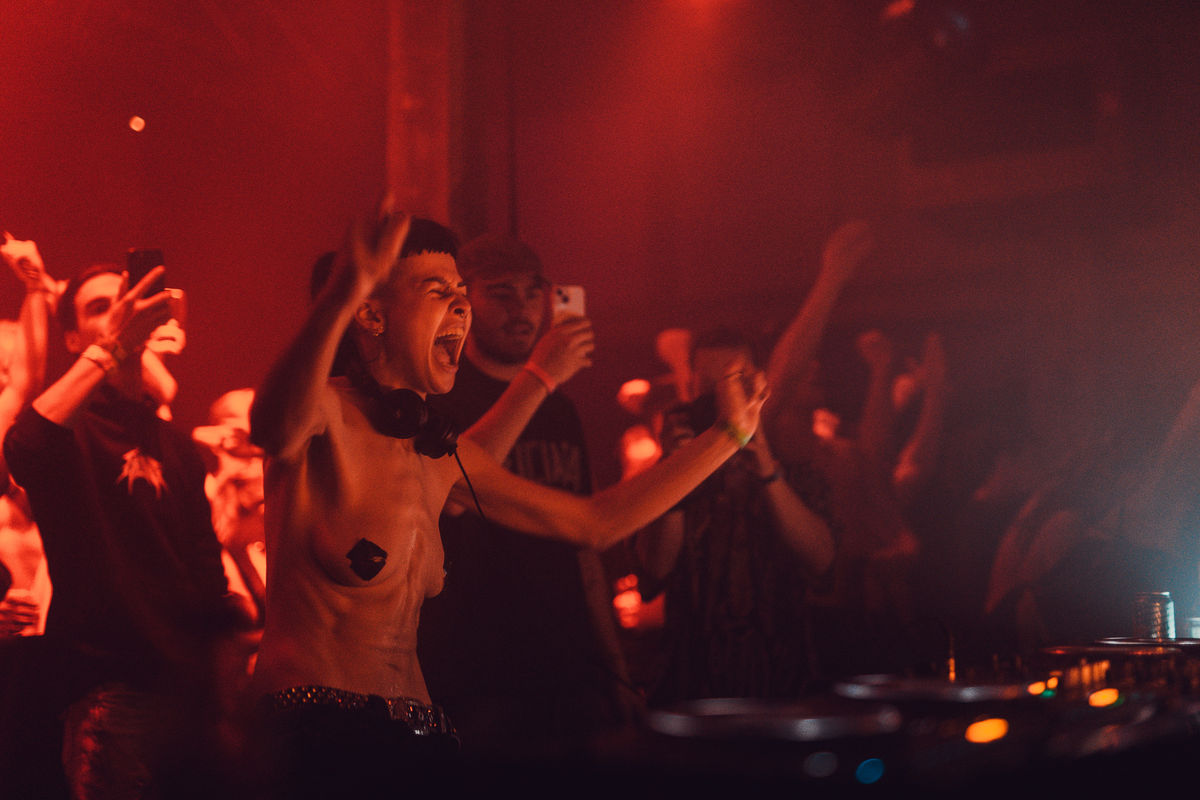 Loading... just a sec